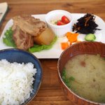 pukutto食堂 - とんこつ定食