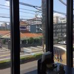 喫茶 果林 - 窓際からの景色