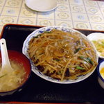 奉天鉄鍋餃子 - あんかけかた焼きそば定食