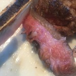 Johnnie's Brasserie - ペリペリ剥がれます