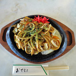 オレンジペコー喫茶 - 亀山みそ焼きうどん