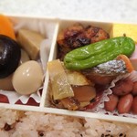 濱田屋 - 濱田屋のお赤飯弁当