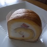 グランド サークル ペリ亭 - ベトナムプリンのロールケーキ（３６７円）