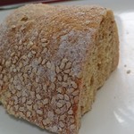 フォルノ ア レーニャ パネッツァ - 硬質小麦パン(サービス品)