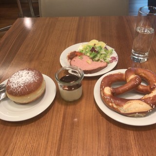 Lufthansa Senator Lounge - 