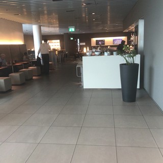 Lufthansa Senator Lounge - 