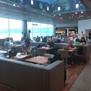Lufthansa Senator Lounge -