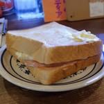 灯 - ハムエッグトースト