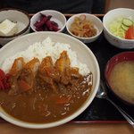 まんぷく亭　 - カツカレー定食（600円）