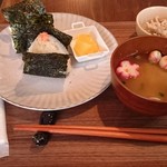 Nekotamago Purasu Kafe - 