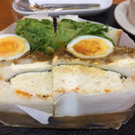 カレー アンド スイーツ カフェ オズヌ - きまぐれサンド（キーマカレー）750円