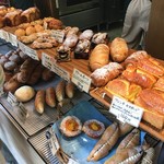 バス ストップ - 店内