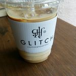 グリッチコーヒー&ロースターズ - なかなか本格的なアイスカフェラテ