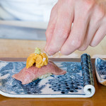 白金台こばやし - 今日は特別に夜メニューのスペシャリテ「宍粟牛と雲丹の握り」を追加オーダー！