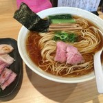 麺屋 さくら井 - 醤油らぁ麺＋チャーシュー盛ハーフ
            ※チャーシュー盛ハーフは別盛り提供