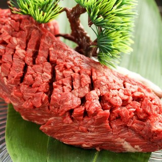 Have fun sharing Yakiniku (Grilled meat) with everyone! ! Dragon Sagari! ! Approximately 3.5 servings!