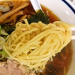 らーめん直久 - とてもオーソドクスな醤油ラーメン