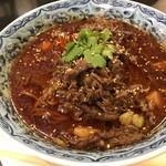 鴻福門 - 牛肉入り辛味ソバ