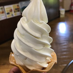 四季彩館 - 奥入瀬ソフトクリーム¥300