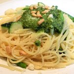 VIA Brianza - パスタメニュー 1000円 のたっぷりバジルのリグーリア風スパケッティ