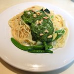 VIA Brianza - パスタメニュー 1000円 のたっぷりバジルのリグーリア風スパケッティ