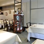 VIA Brianza - 店内のテーブル席の風景です