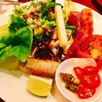 Adrift by David Myers - サラダ中心にヘルシー仕様でドレッシングはレモンとオリーブオイルのシンプルな物を選択