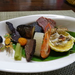 かたつむり - 前菜盛り合わせも凄いです（本文参照）