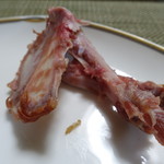 かたつむり - 前足は直接かじります（絶品）