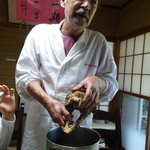 かたつむり - 熊の頭骨と清水さん