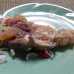 かたつむり - 切り分けた熊の人差し指(~_~;)