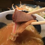 三ツ矢堂製麺 - チャーシューリフト