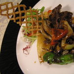 中国料理　三楽 - 黒毛和牛肉と野菜のブラックビーンズ風味