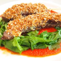 フリコトー - ウイークデーランチ 1100円 の兵庫産豚タン肉のハーブパン粉焼き エリンギ茸のソテー添え
