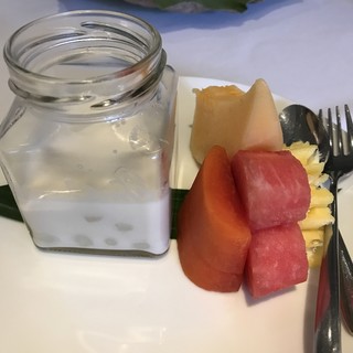 THE IVORY LOUNGE -