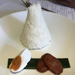 THE IVORY LOUNGE -