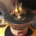 七輪炭火焼肉ホルモンすず - 炭火七輪