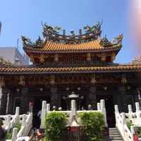 三和楼 - 関帝廟通り沿いです。