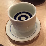 鳥すけ - 日本酒・亀の王(甘口) 900円(税別)