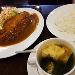 デリシャス - 日替わりランチ700円全容