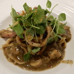 ポエシア - 鳥取産ヤリイカとカラスミの焼き茄子ペーストのタリオリーニ