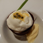 ポエシア - クリームチーズとホワイトチョコのタルト