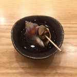 魚のおいしさを伝道する店 春代 - お疲れ晩酌セットの季節の小鉢3種盛（活つぶ貝）