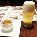 新宿ランブータン - 「生シンハービール」(800円)とお通し