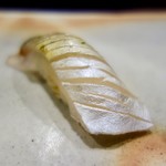 鮨匠 のむら - ［2017/06］寿司⑨ 天然しまあじ腹の握り