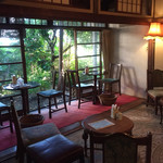 ガレージ ブルーベル - 内観