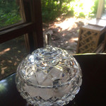 ガレージ ブルーベル - 切子ガラスのシュガーポット  綺麗。