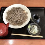 お食事処 笑門 - もり蕎麦、500円です。