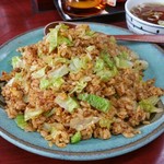 玉蘭 - 極辛レタス火山チャーハン。レタスが極辛をマイルドに。