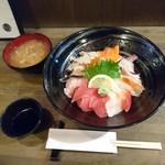 Izawa - 海鮮丼（1000円）2017年6月